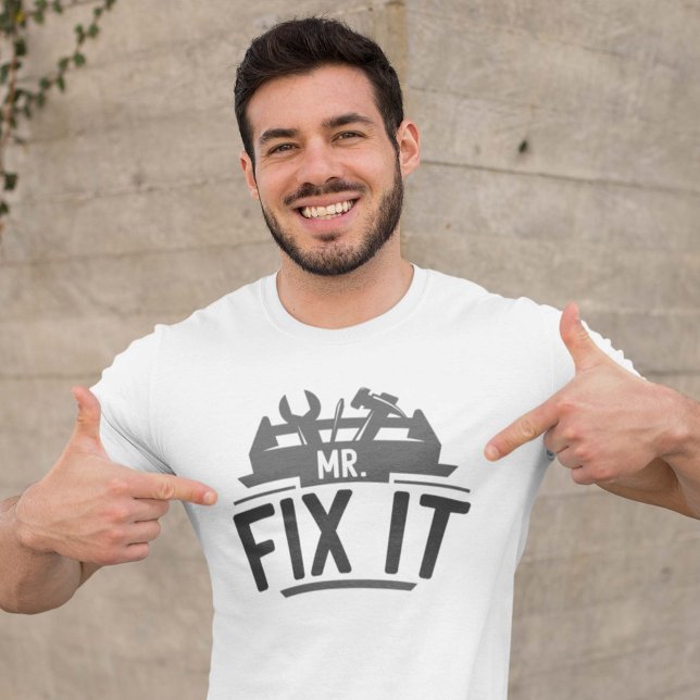 Camiseta Sr. Fix It (Mr Fix It Shirt)