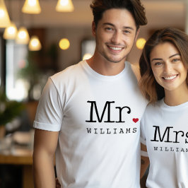 Camiseta Sr Monograma Coração Último Nome Casamento