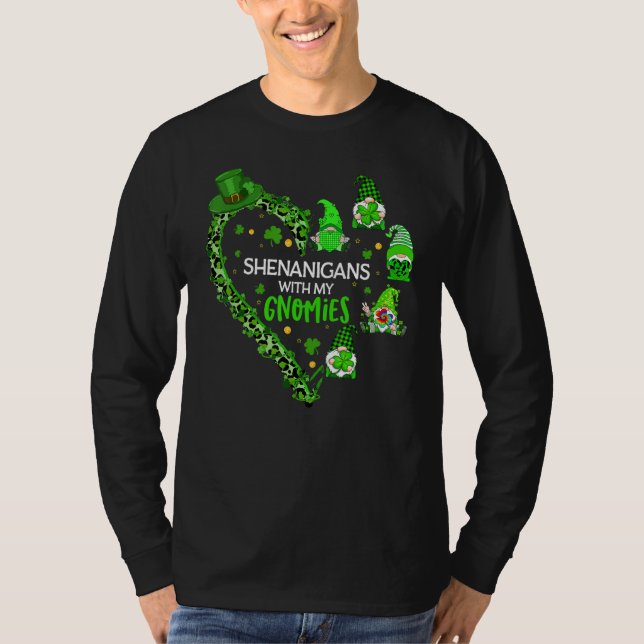 Camiseta St Patricks Day Gnome Let Shenanigans Begin Shamro (Frente)