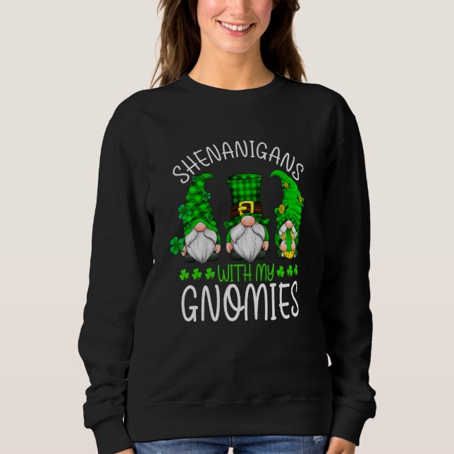 Camiseta St Patricks Day Gnome Let Shenanigans Begin Shamro (Frente)