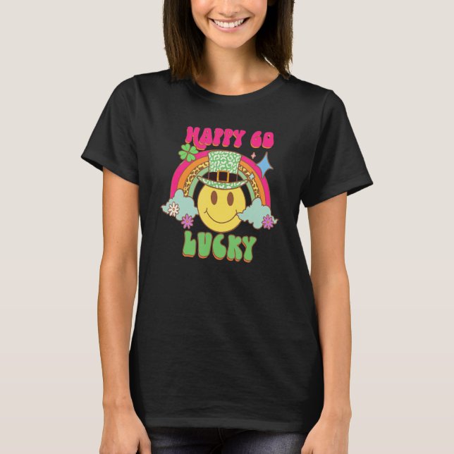 Camiseta St Patricks Day Happy Go Lucky Rainbow Happy Face  (Frente)