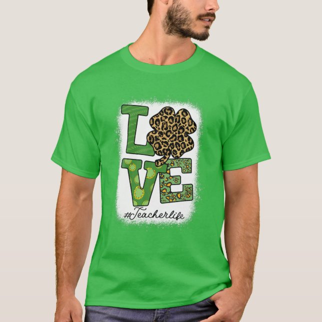 Camiseta St Patricks Teacher Messy Bun Leopard Bleached Iri (Frente)
