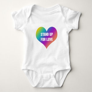 Camiseta Stand Up for Love (Rainbow Heart)