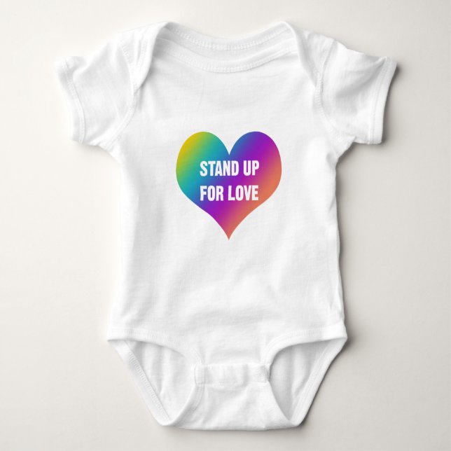 Camiseta Stand Up for Love (Rainbow Heart) (Frente)