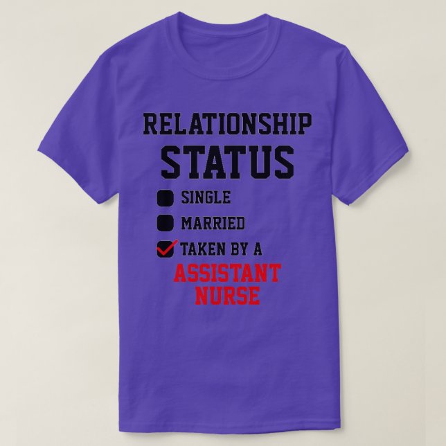 Camiseta Status de Relacionamento de Enfermeiro Assistente (Frente do Design)