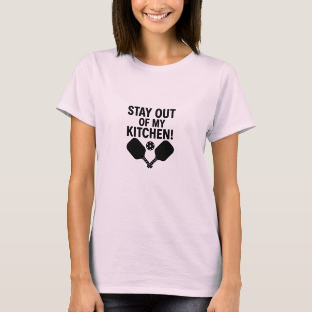 Camiseta Stay Out of My Kitchen Premium (Frente)