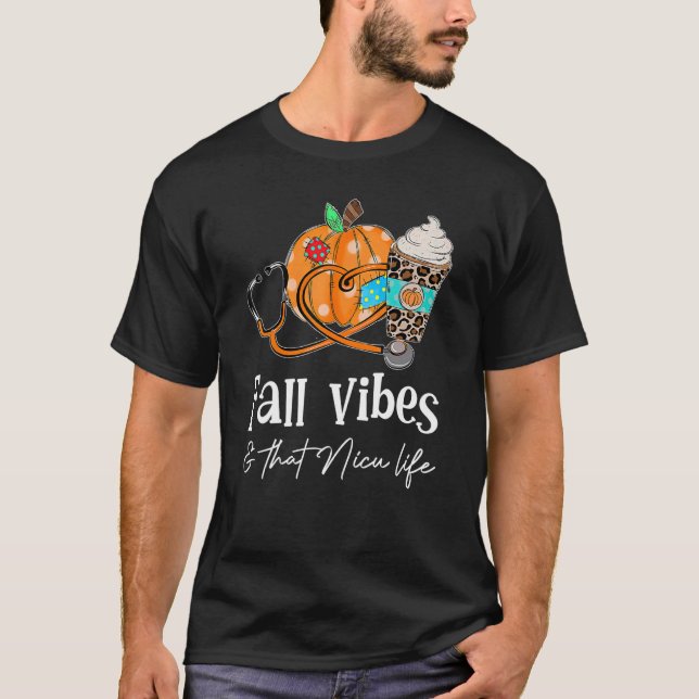 Camiseta Stethoscope Pumkin Chamar Vibes Que NICU Life Dive (Frente)