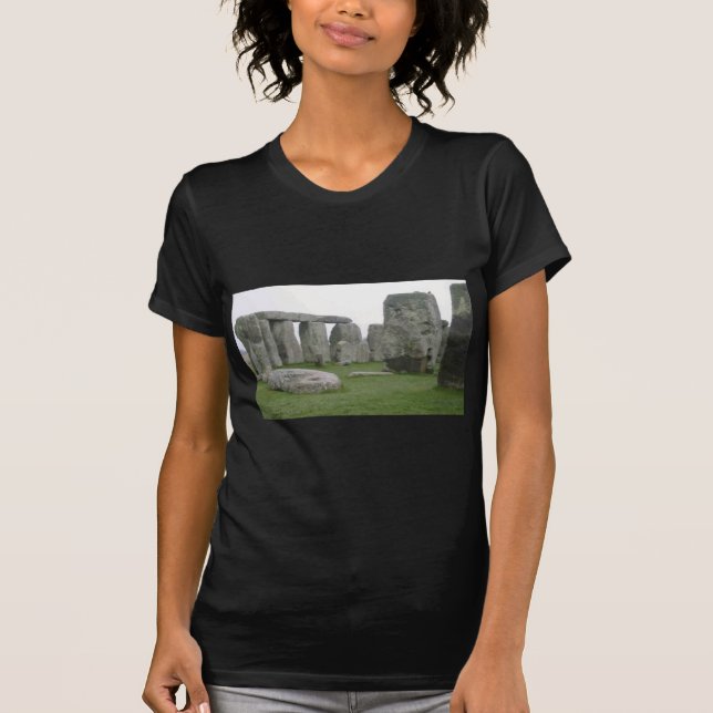 CAMISETA STONEHENGE (Frente)