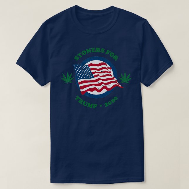 Camiseta Stoners For Trump 2020 Weed Weed American Flag Rep (Frente do Design)