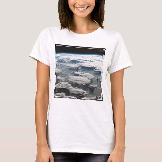 Camiseta Stormy Sky Acima Da Amazônia (Frente)
