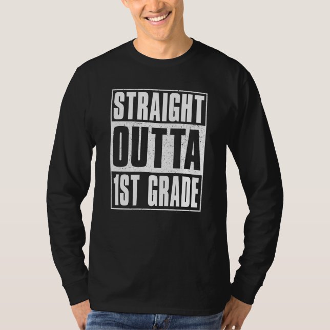 Camiseta Straight Outta 1st Grade Kids Girls Boys First Gra (Frente)