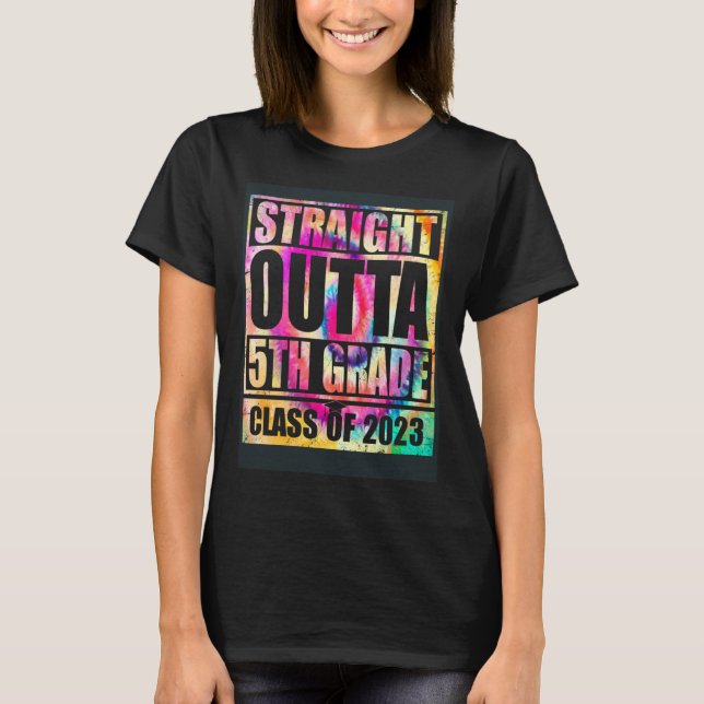 Camiseta Straight Outta 5th Grade Great Graduation   1 (Frente)