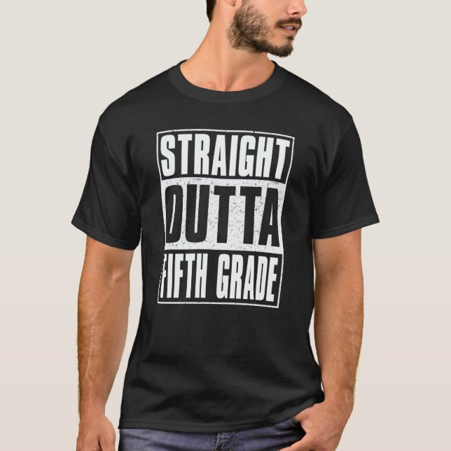 Camiseta Straight Outta Fifth Grade Kids Girls Boys 5th Gra (Frente)