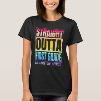 Camiseta Straight Outta First Grade Class 2025 1st Grade Gr