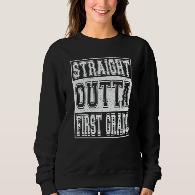 Camiseta Straight Outta First Grade Graduation Girls Boys 1 (Frente)