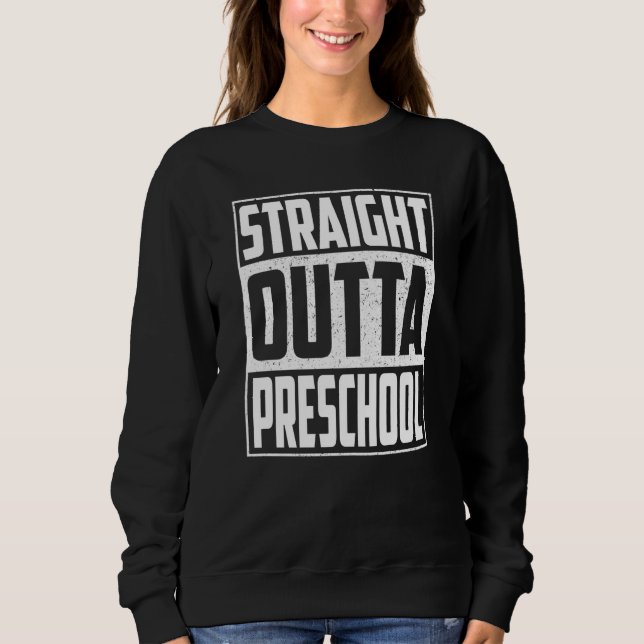 Camiseta Straight Outta Preschool School Graduation Kids Gi (Frente)