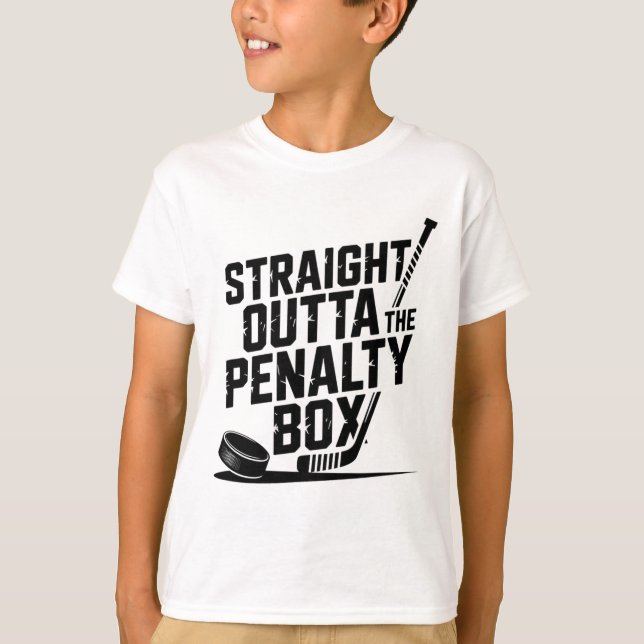 Camiseta Straight Outta The Penalty Box Funny Humor Hockey  (Frente)
