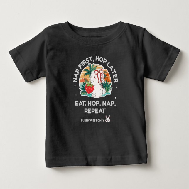 Camiseta Strawberry Dream Bunny (Frente)