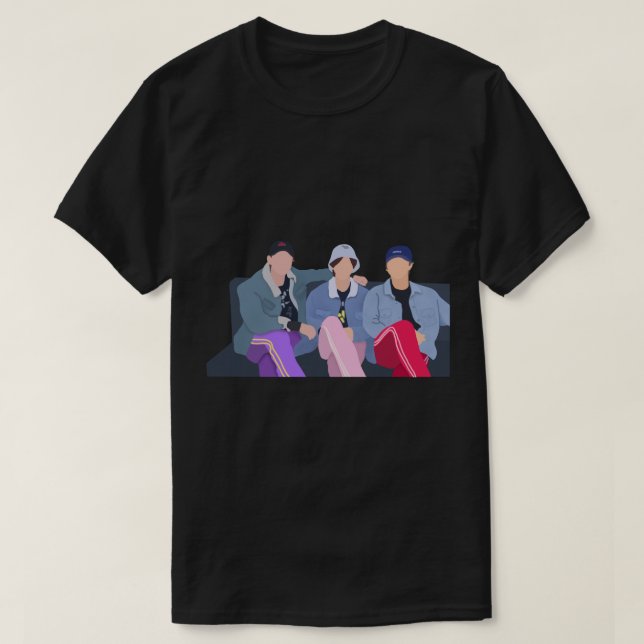 Camiseta Stray Kids 3racha Chan's Room 100th Episode Stick (Frente do Design)