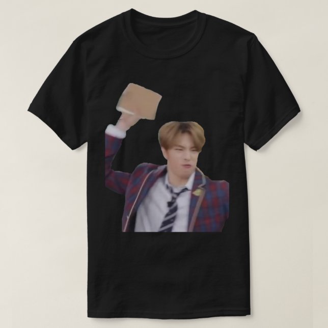 Camiseta Stray Kids Hyunjin Book Memory Sticker.png (Frente do Design)