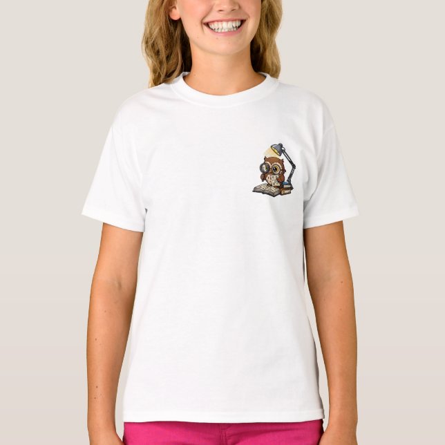 Camiseta Studious Cartoon Owl Wearing Glasses (Frente)