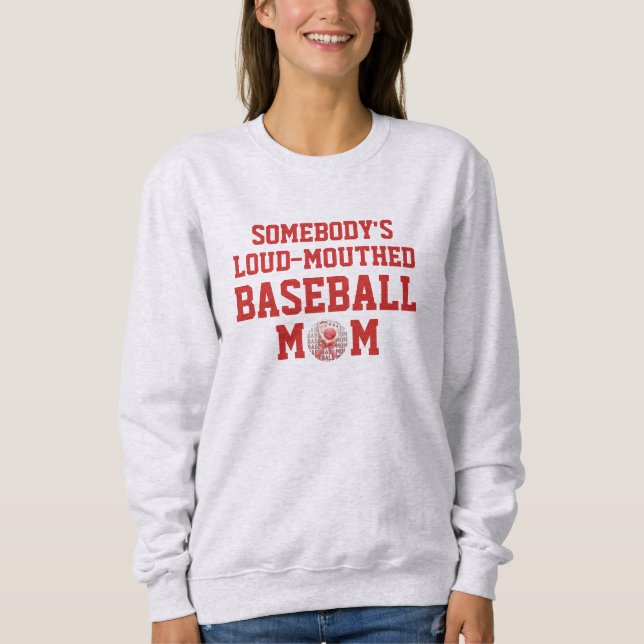 Camiseta Stylish Fun LOUD-MOUTHED BASEBALL MOM (Frente)