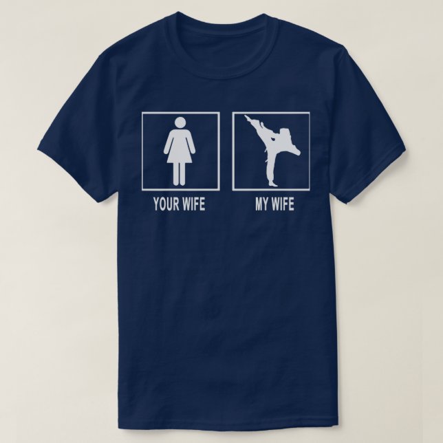 Camiseta sua esposa minha esposa karate (Frente do Design)