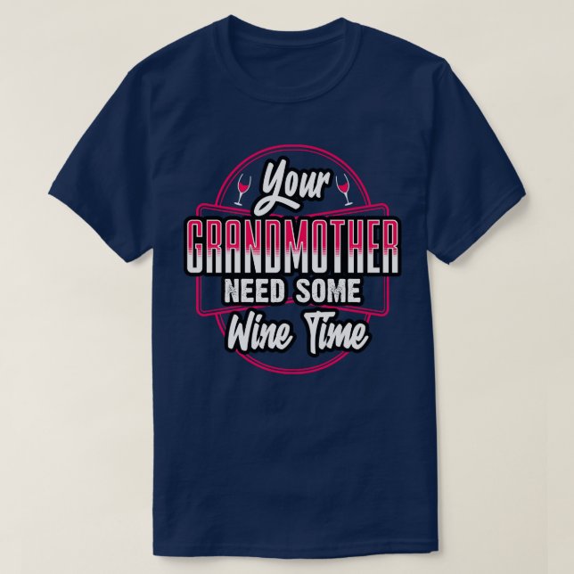 Camiseta Sua Madrinha Precisa De Vinho. (Frente do Design)