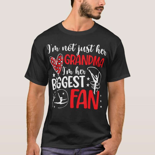 Camiseta Sua Maior Fã Ginástica Avó De Uma Ginasta (Frente)