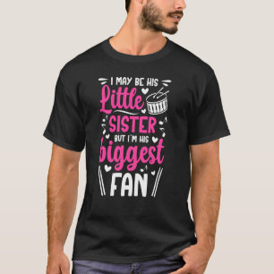 Camiseta Sua Maior Irmã De Bebidas De Ventilador Orgulhosa 