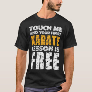 Camiseta Sua Primeira Lição de Karatê É Grátis