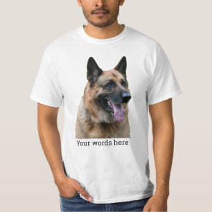 Camiseta Suas palavras e um fechamento de um Cachorro Germa
