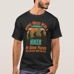 Camiseta Subindo A Caminho Dizendo Nunca Mete Com Um Pico