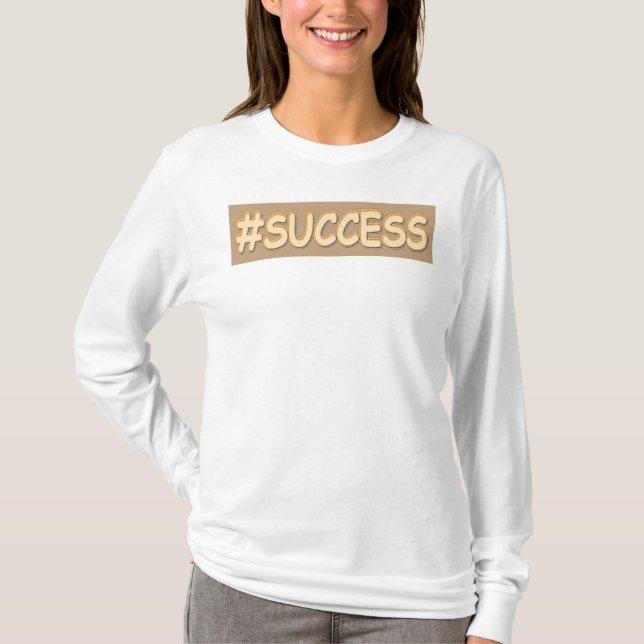 Camiseta "#SUCESSO" Design. Comprar Agora (Frente)