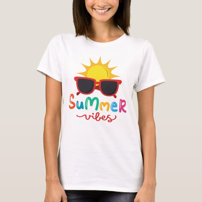 Camiseta Summer Vibes Sol e Óculos Solares Mulheres (Frente)