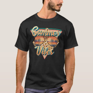 Camiseta Summer Vibes   Vintage Sunglass   Sunset de praia