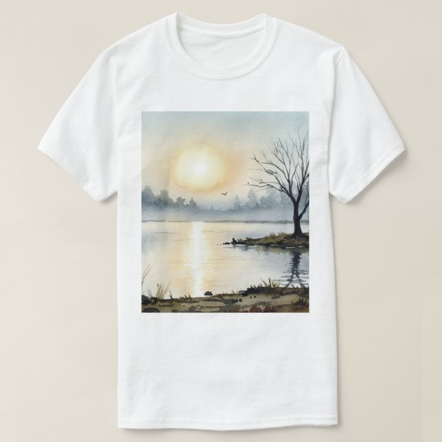 Camiseta Sunrise over a lake (Frente do Design)