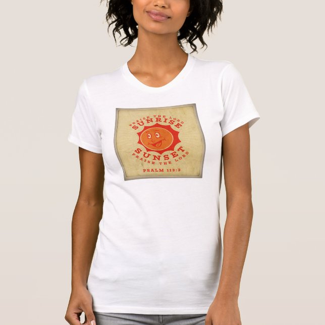 Camiseta Sunrise para Sunset Vintage Postcard (Frente)