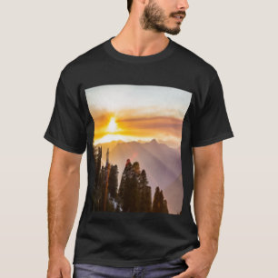 Camiseta Sunset sobre floresta