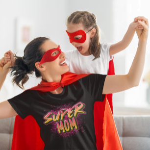 CAMISETA SUPER MÃE INSPIRADA EM GRAFFITI