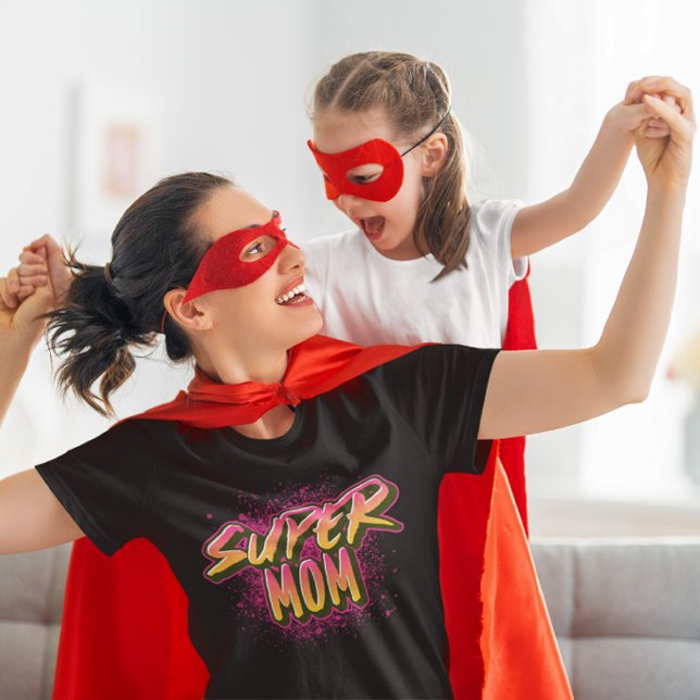 CAMISETA SUPER MÃE INSPIRADA EM GRAFFITI (Criador carregado)