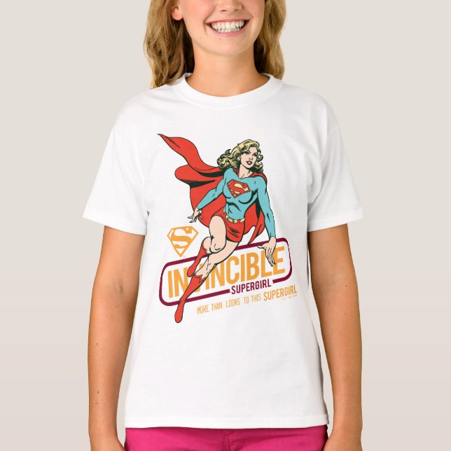 Camiseta Supergirl Invencível - Gráfico Retroativo (Frente)