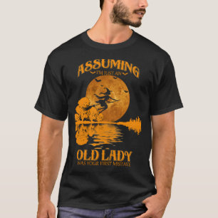 Camiseta supondo que uma senhora idosa foi o seu primeiro e