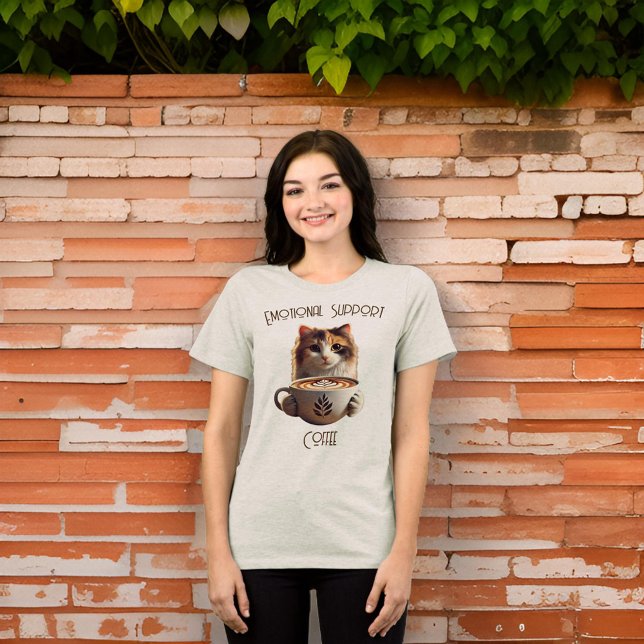 Camiseta Suporte Emocional Café Cuja Saúde Mental é Gato (Because nothing says “don’t talk to me yet” like your Emotional Support Coffee — now with your name )