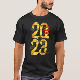 Camiseta Suprimentos de Véspera de ano novo do feliz ano no