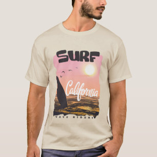Camiseta Surfando na Califórnia e no Havaí - Praia Deslumbr