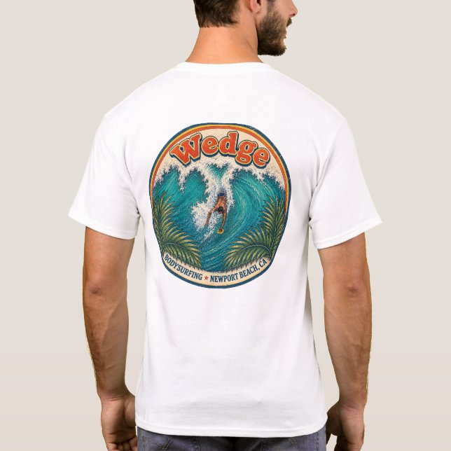 Camiseta Surfando no Wedge - Newport Beach  (Verso)
