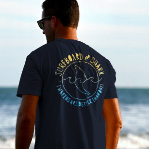 Camiseta Surfe De Surfe E Tubarão Engraçado No Verão