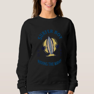 Camiseta Surfista Garoto Andando As Ondas Surfando