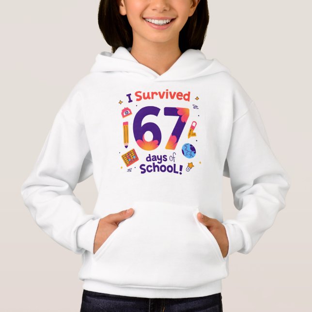Camiseta Survived 67 Days of School Funny Student Design (Frente)